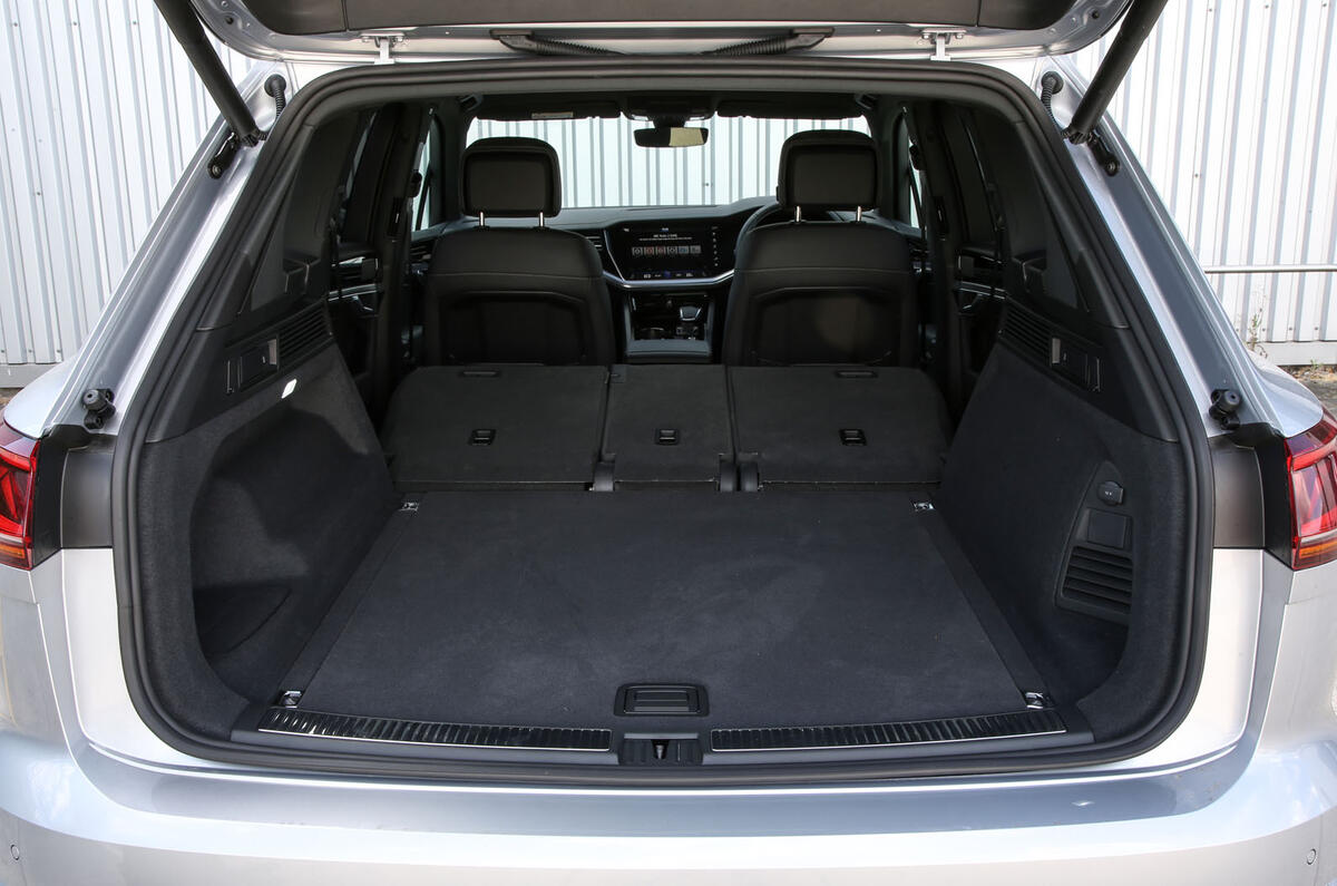Volkswagen Touareg interior Autocar