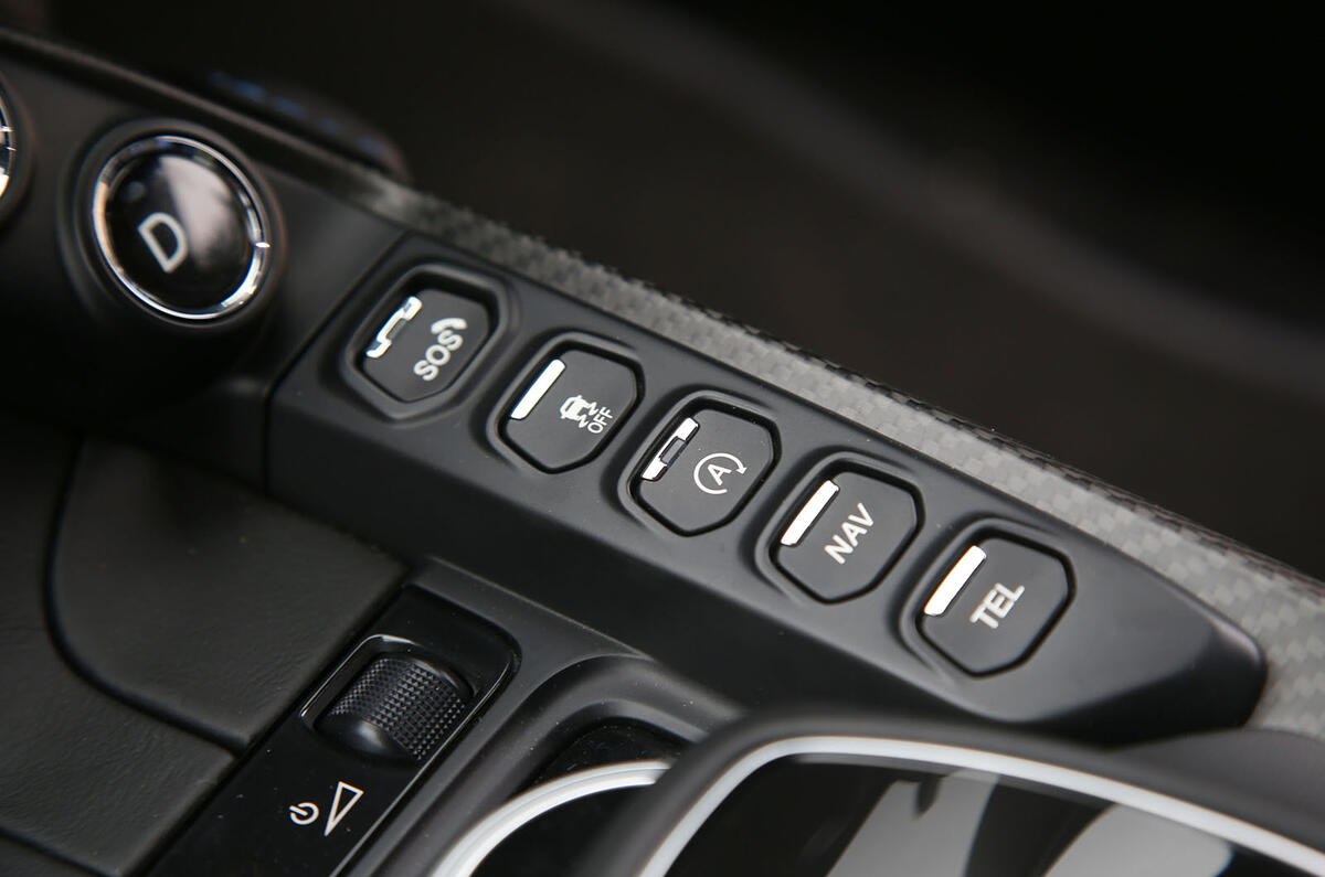 Aston Martin Vantage 2018 review drive modes