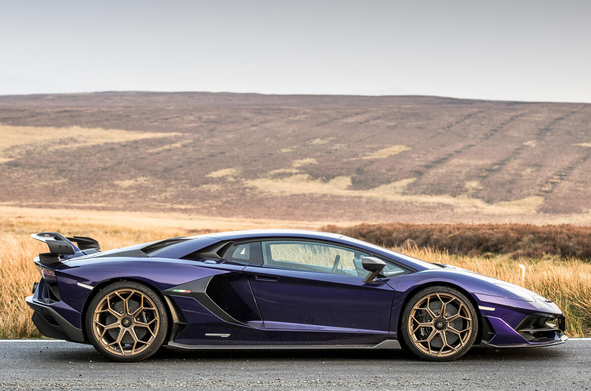 Lamborghini Aventador SVJ Review 2025, Price & Specs | Autocar