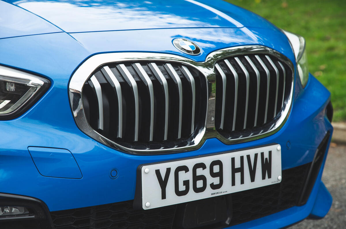 BMW 1 Series 118i 2019 road test review - kidney grille