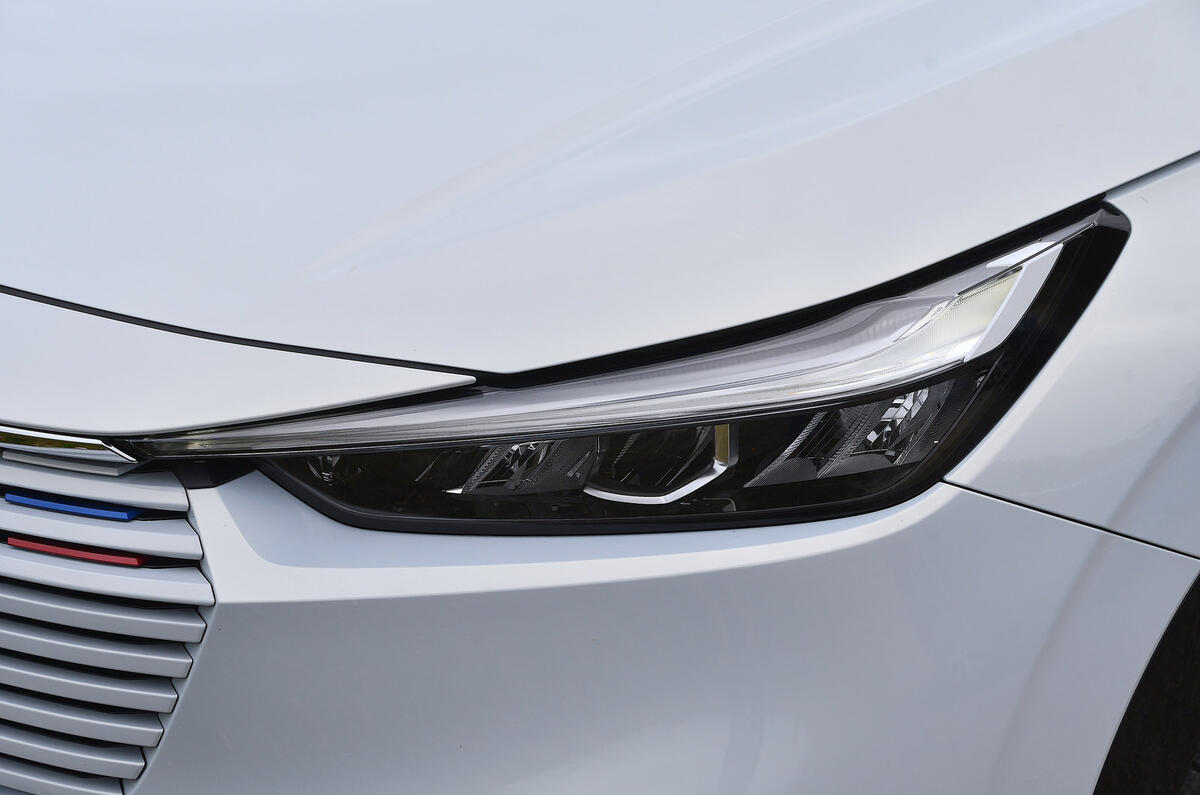 4 Honda HR V 2021 road test review headlights