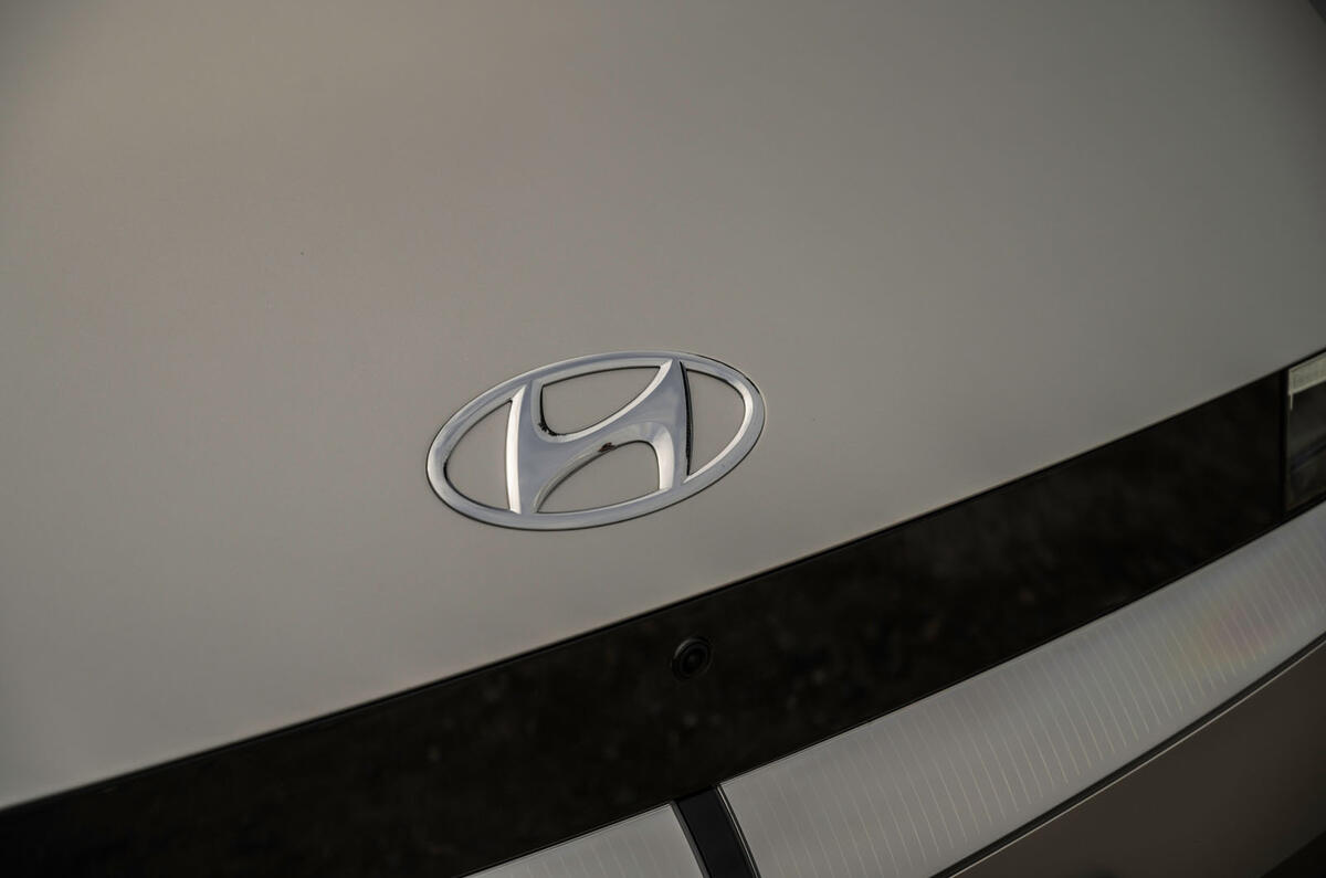 4 hyundai ioniq 5 2021 fd norway plates bonnet