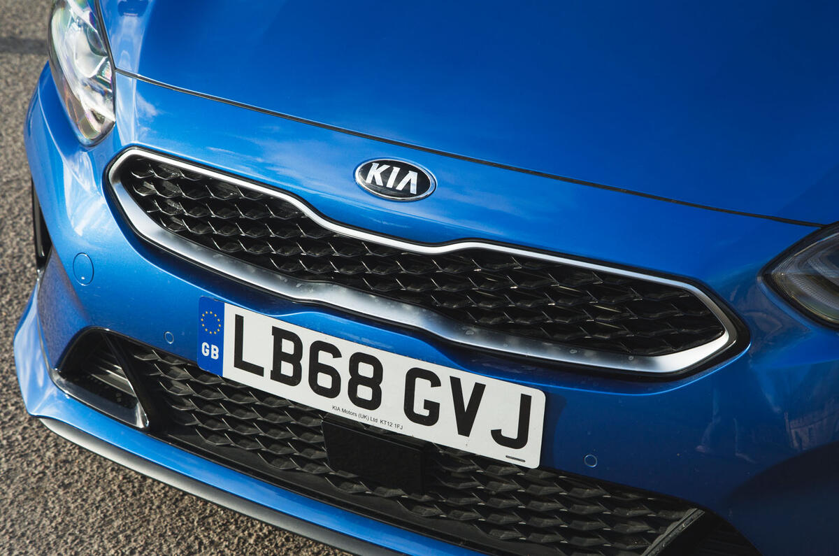 Kia Proceed GT-Line 2019 road test review - kidney grille