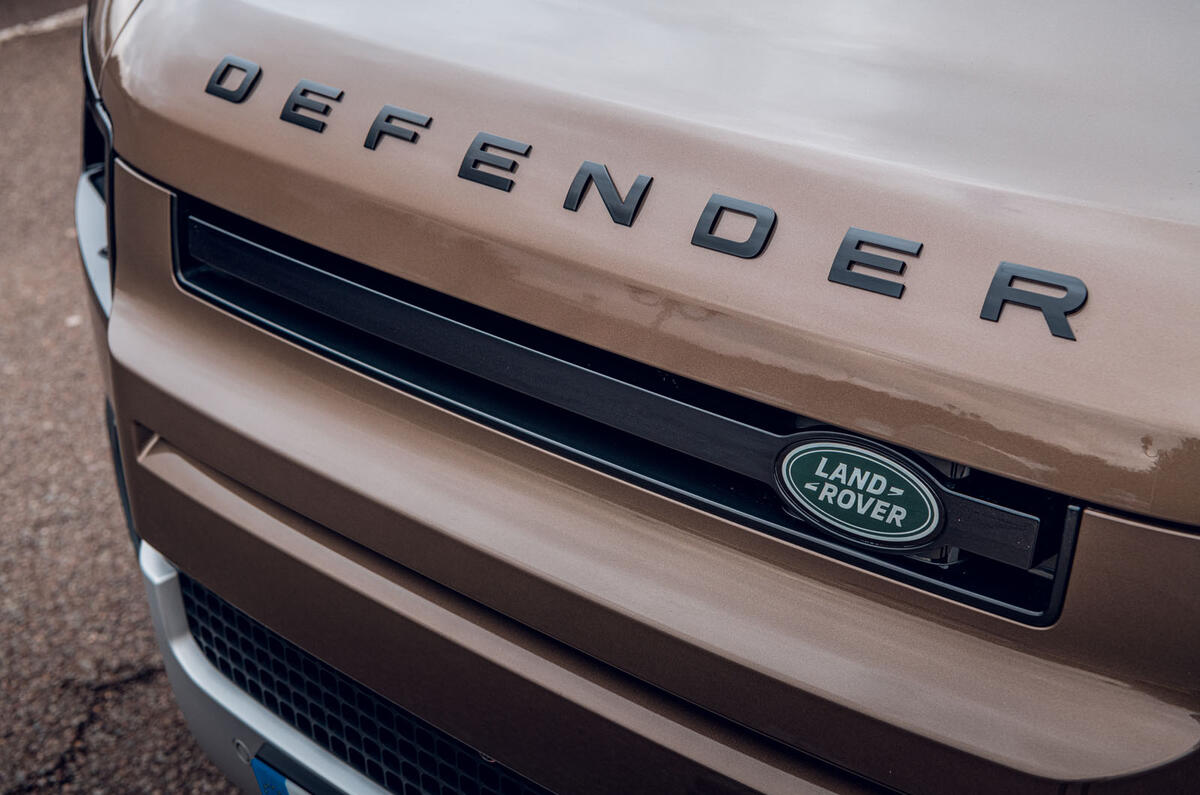 Land Rover Defender 2020 : examen de l'essai routier - calandre avant