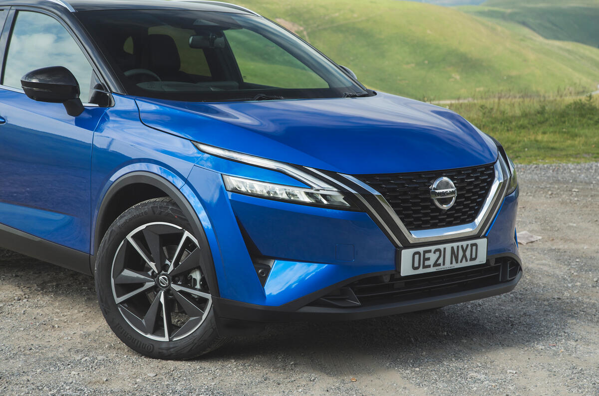 4 Nissan Qashqai 2021 RT nose