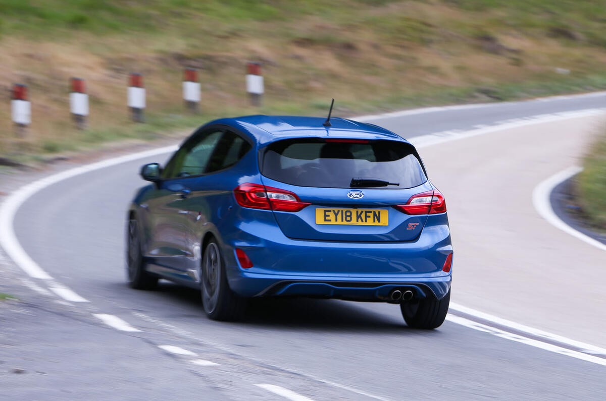 Ford Fiesta ST 2018 road test review cornering rear