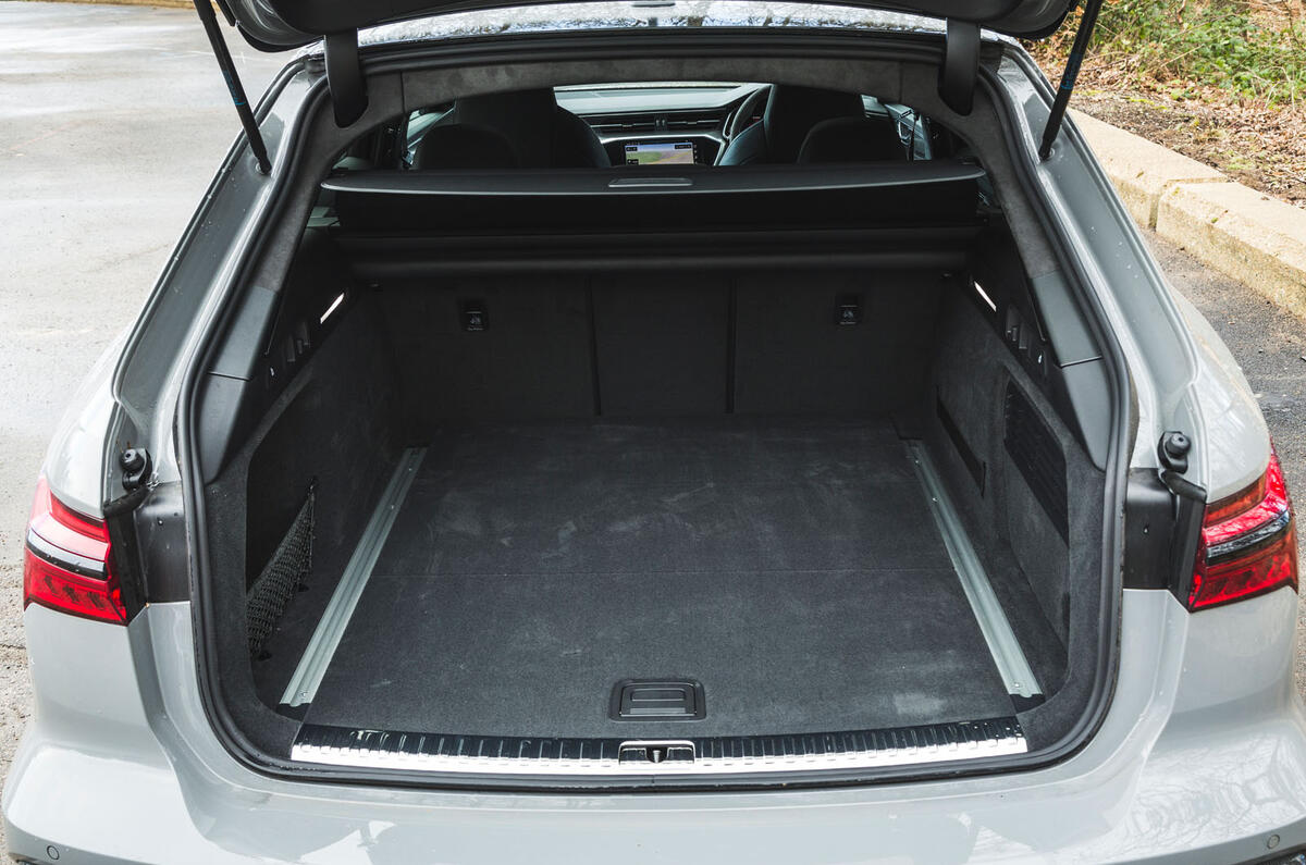 Audi RS6 Avant 2020 road test review - boot