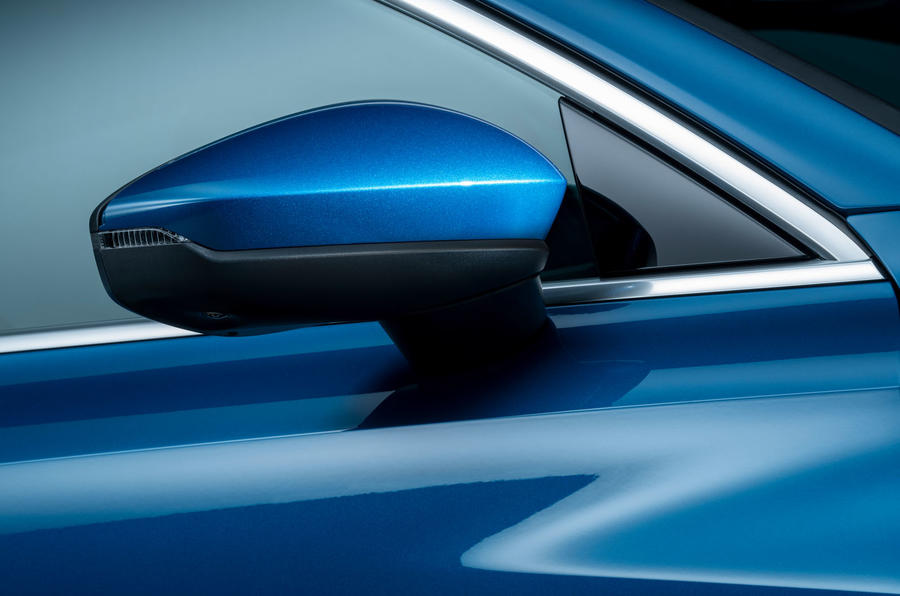 Audi A3 Sportback 2020 : essai routier - rétroviseur extérieur