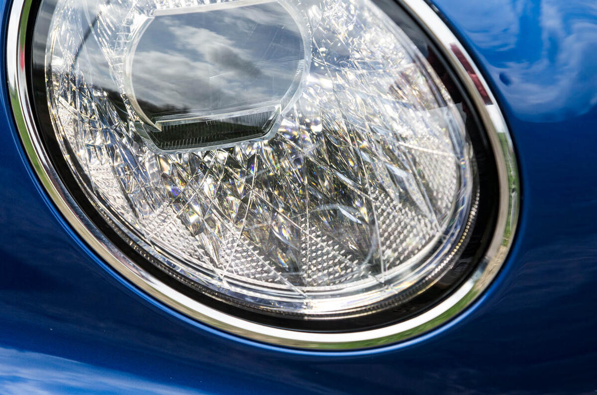 Bentley Continental GT 2018 Autocar road test review lights detail