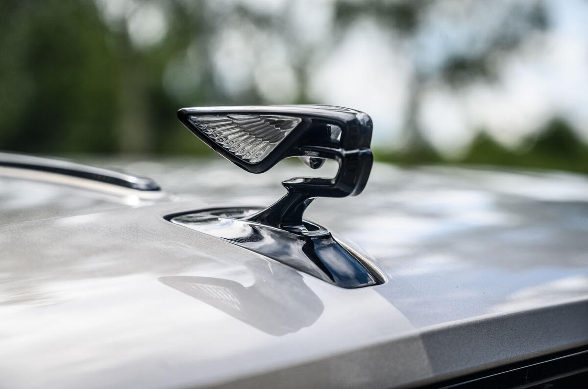 Bentley Flying Spur 2020 road test review - Flying B