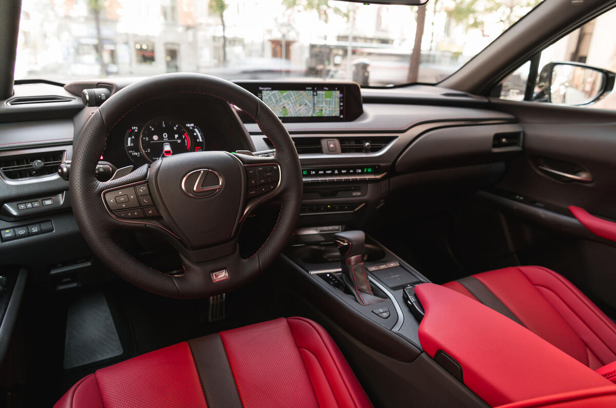 Lexus UX 2018 road test review - dashboard