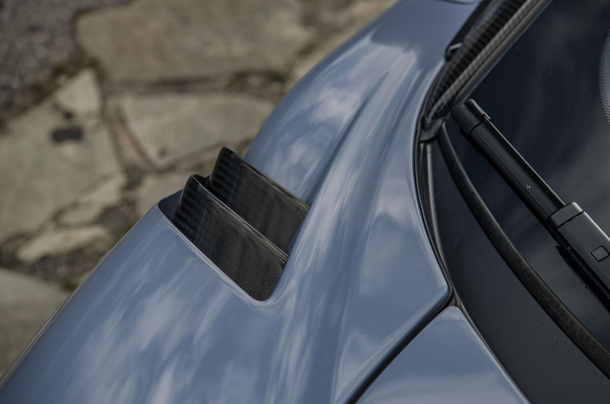 McLaren 600LT 2018 review - front wing aero