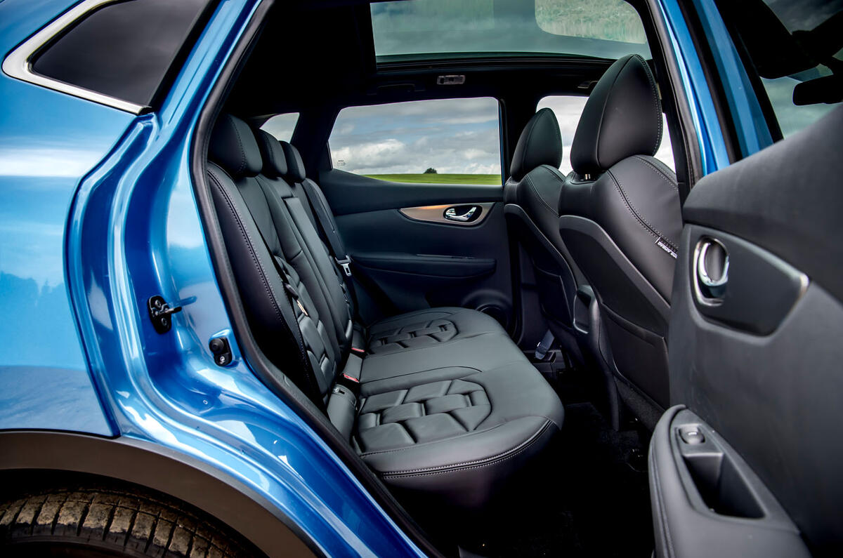 Nissan Qashqai interior Autocar