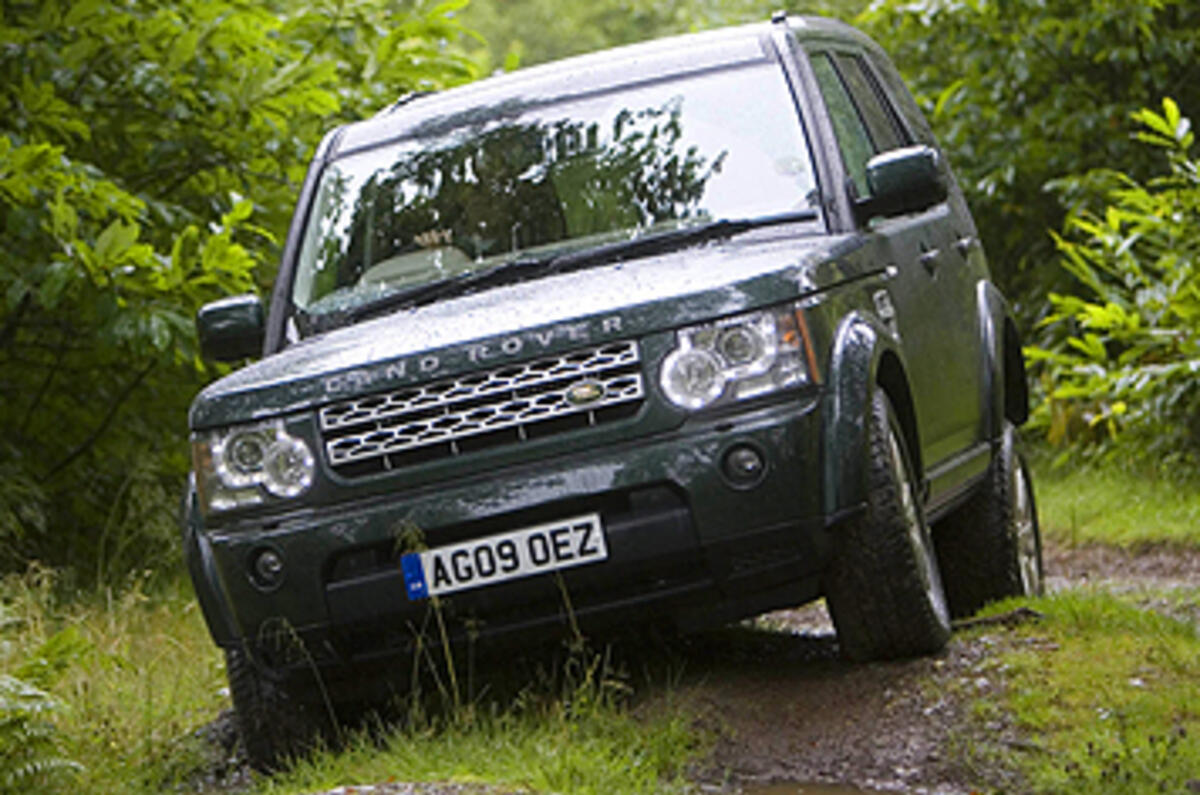 Land Rover Discovery 4 Tdv6 Vs Sdv6 Land Rover Discovery 4 TDV6 HSE review | Autocar