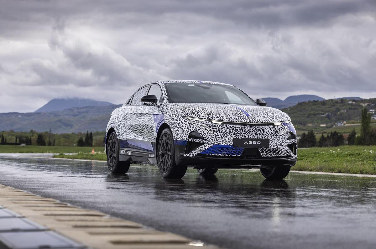 5 Prototype Alpine A390