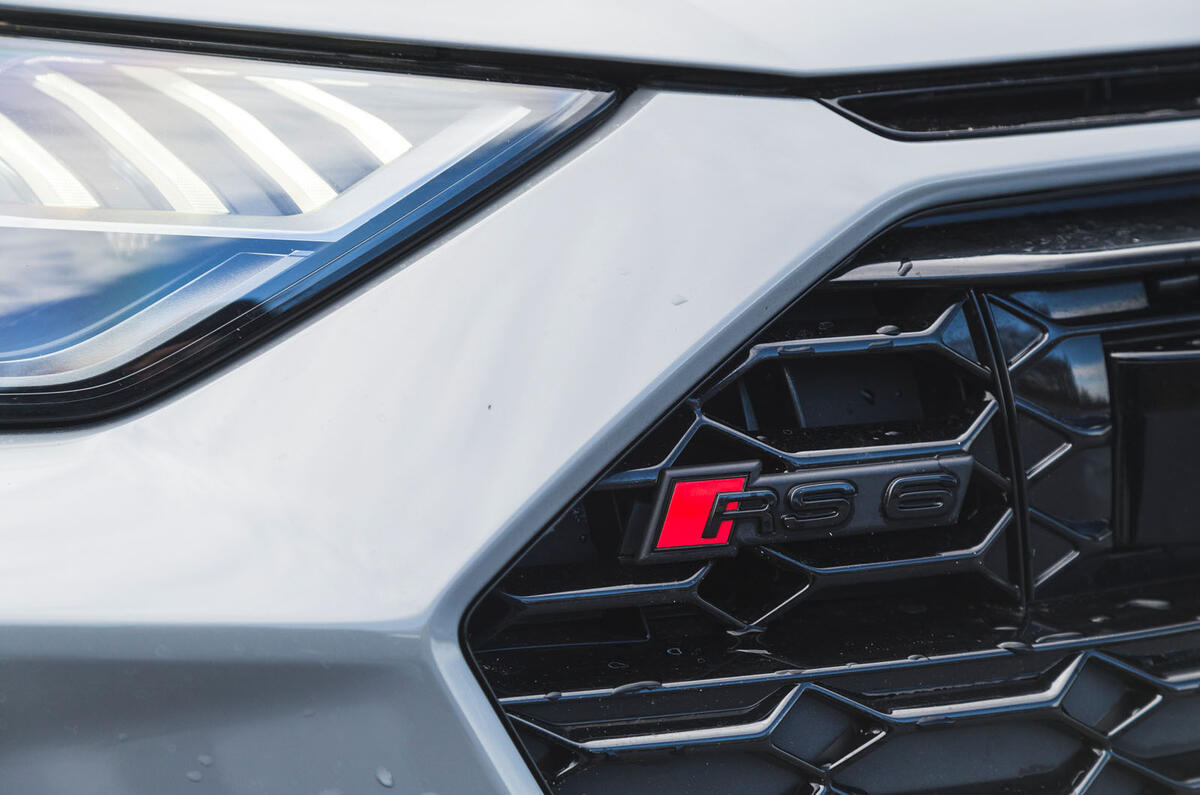 Audi RS6 Avant 2020 road test review - front badge