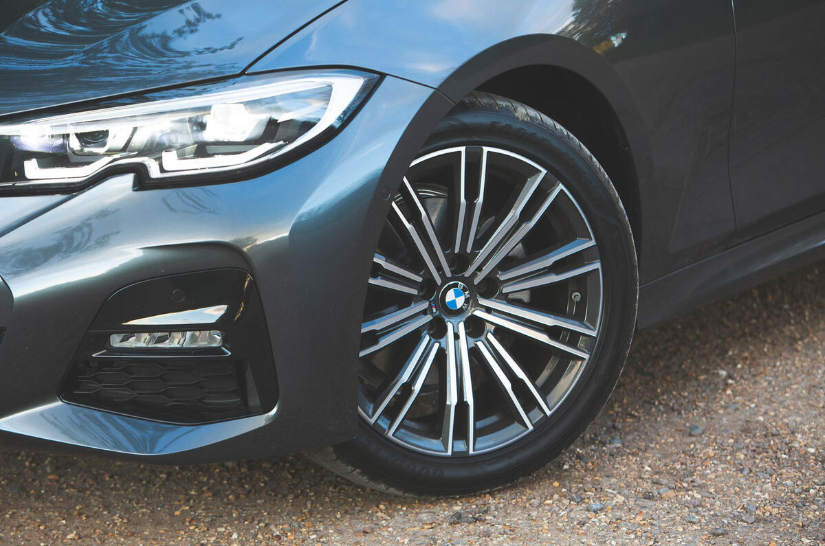 BMW 3 Series 320d 2019 Road Test review - alloy wheels
