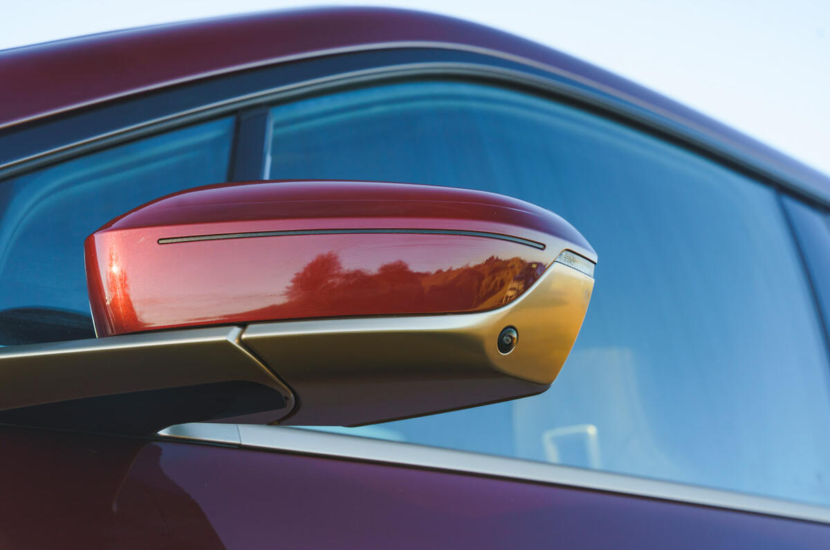 6 BMW iX 2022 road test review wing mirrors