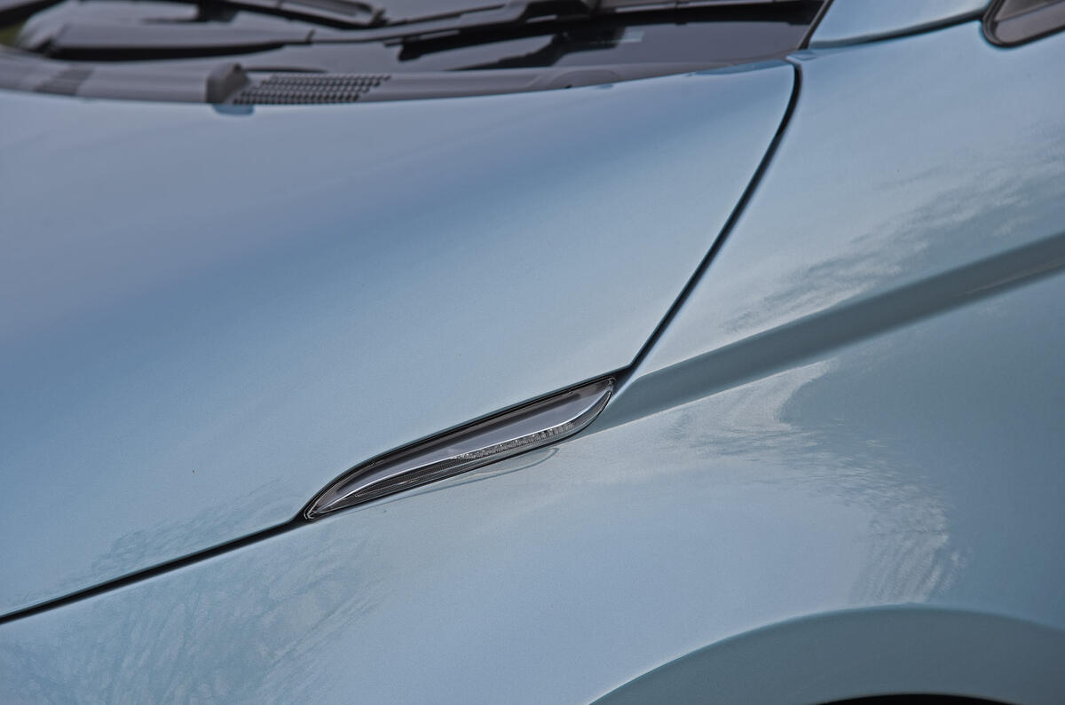 6 Fiat 500 electric 2022 road test review indicators