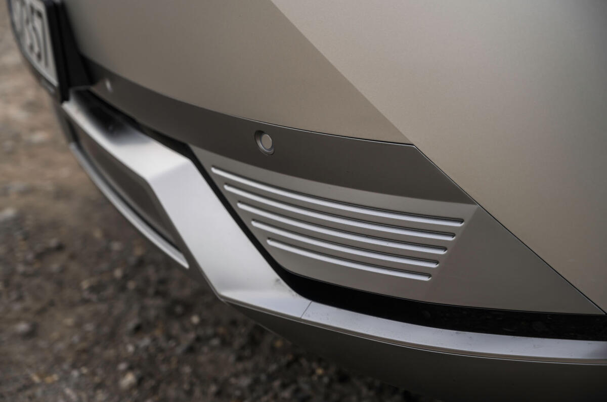 6 hyundai ioniq 5 2021 fd norway plates front bumper