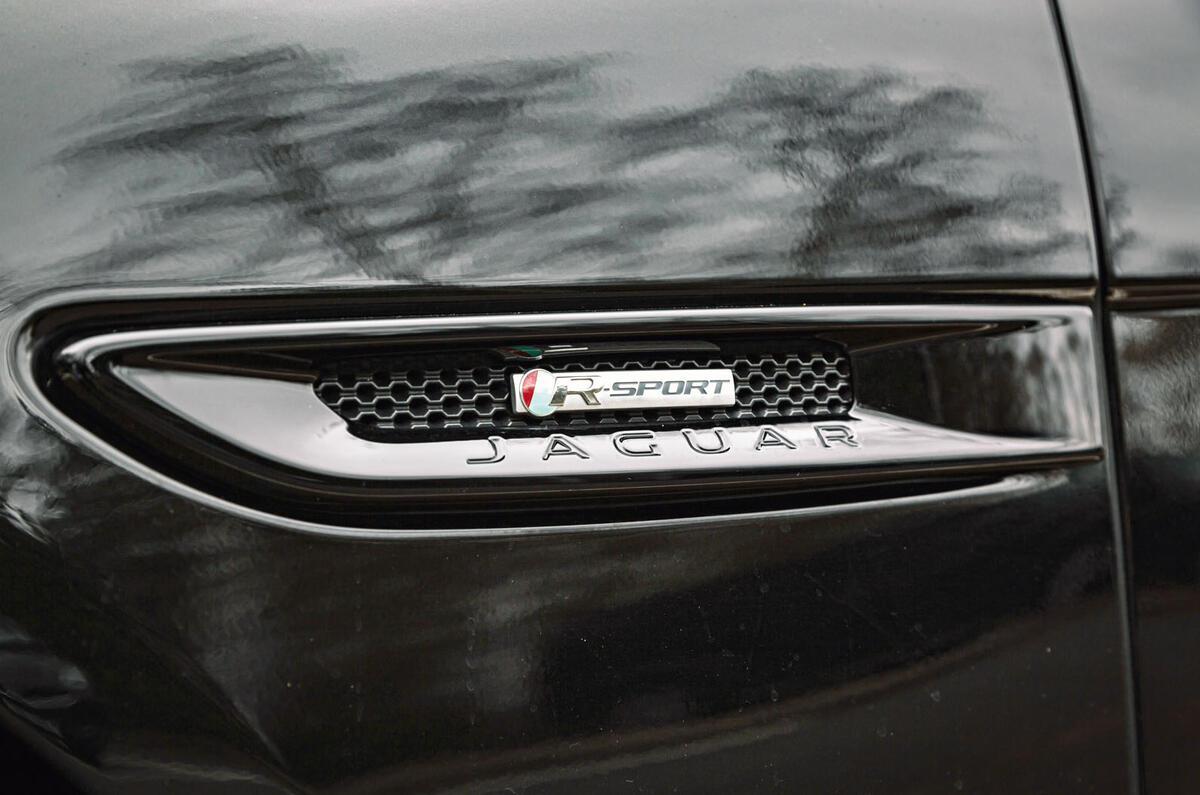 Jaguar XF Sportbrake 2019 road test review - side badge