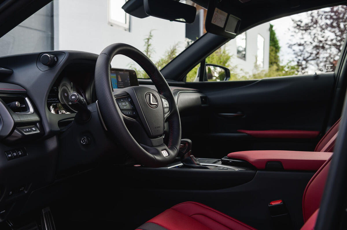 Lexus UX 2018 road test review - steering wheel