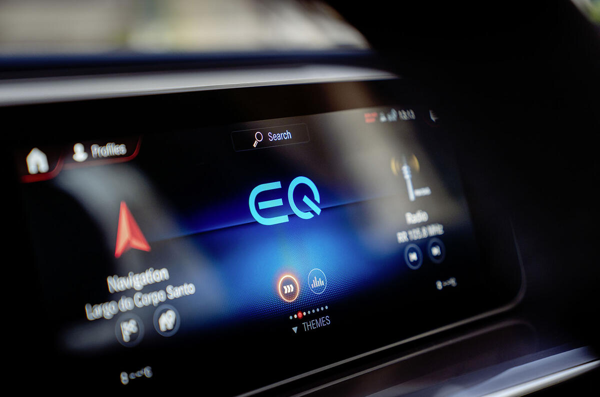 Mercedes-Benz ECQ 2019 review - EQ mode