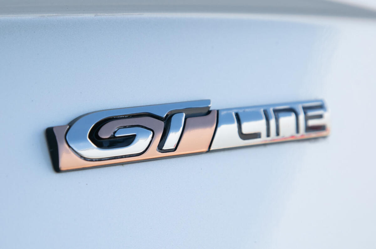 Peugeot 508 SW 2019 review - GT Line badge