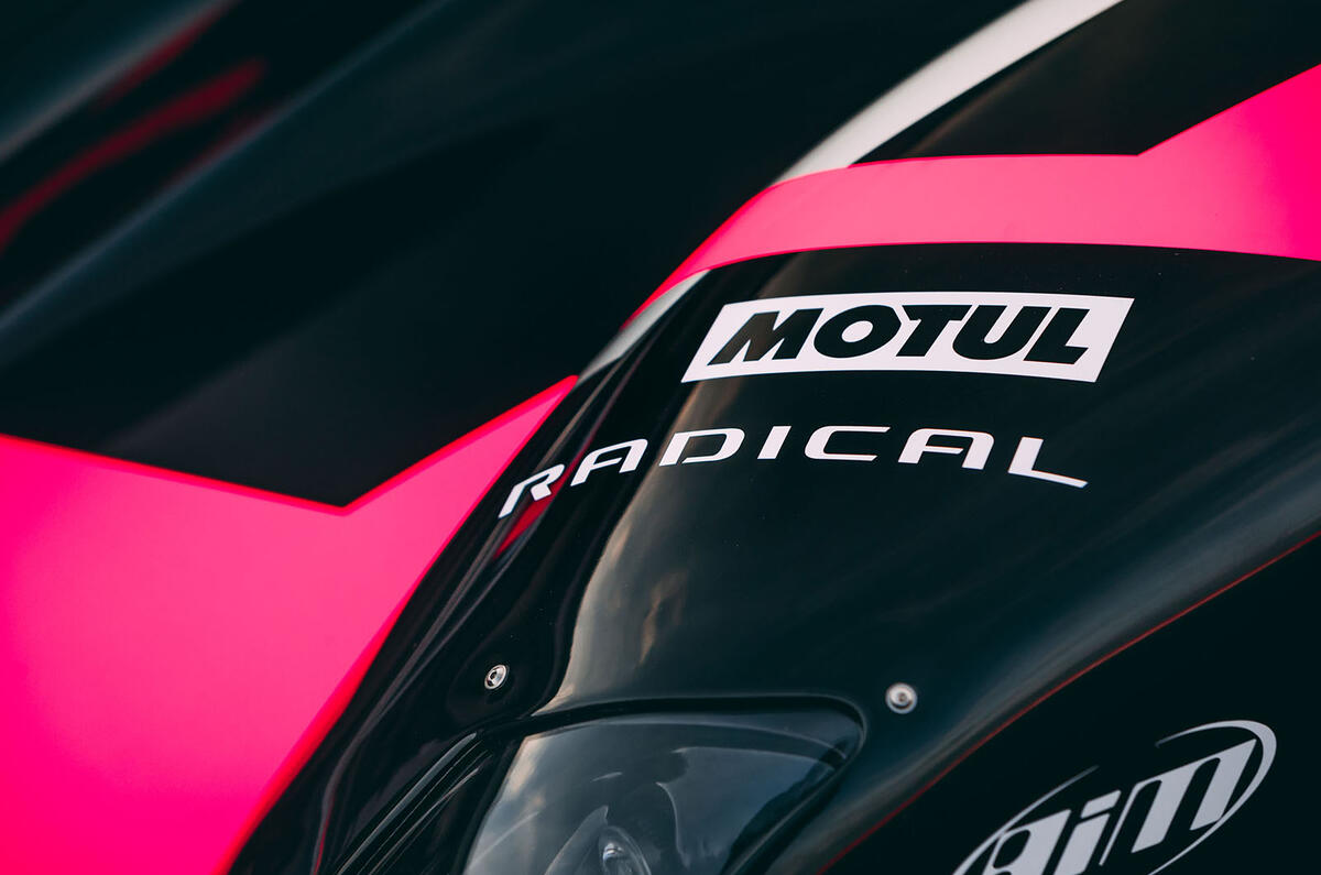 6 radical sr10 2020 uk fd decals