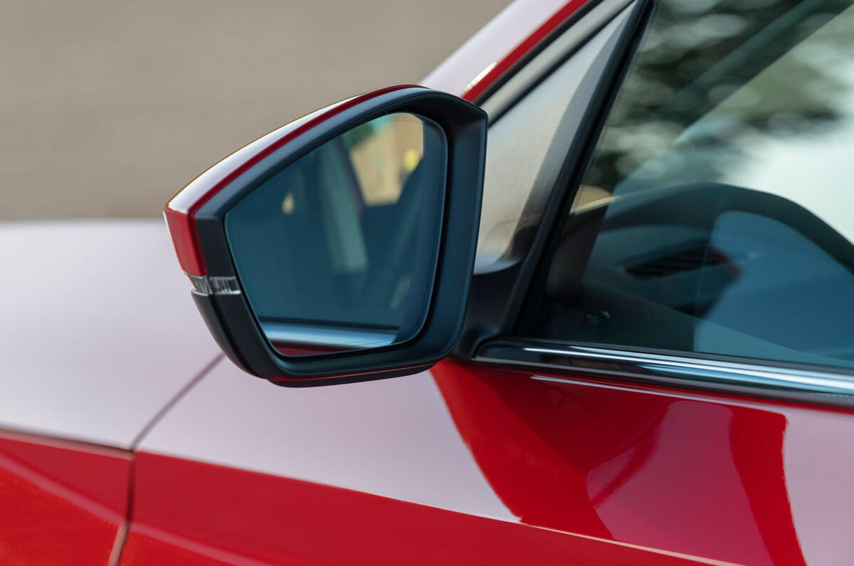 Skoda Kamiq 2019 road test review - wing mirrors