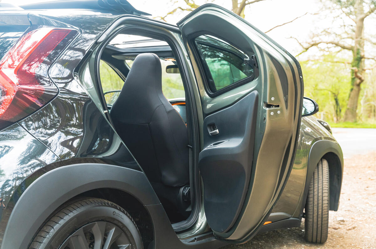 6 Toyota Aygo X RT 2022 rear door