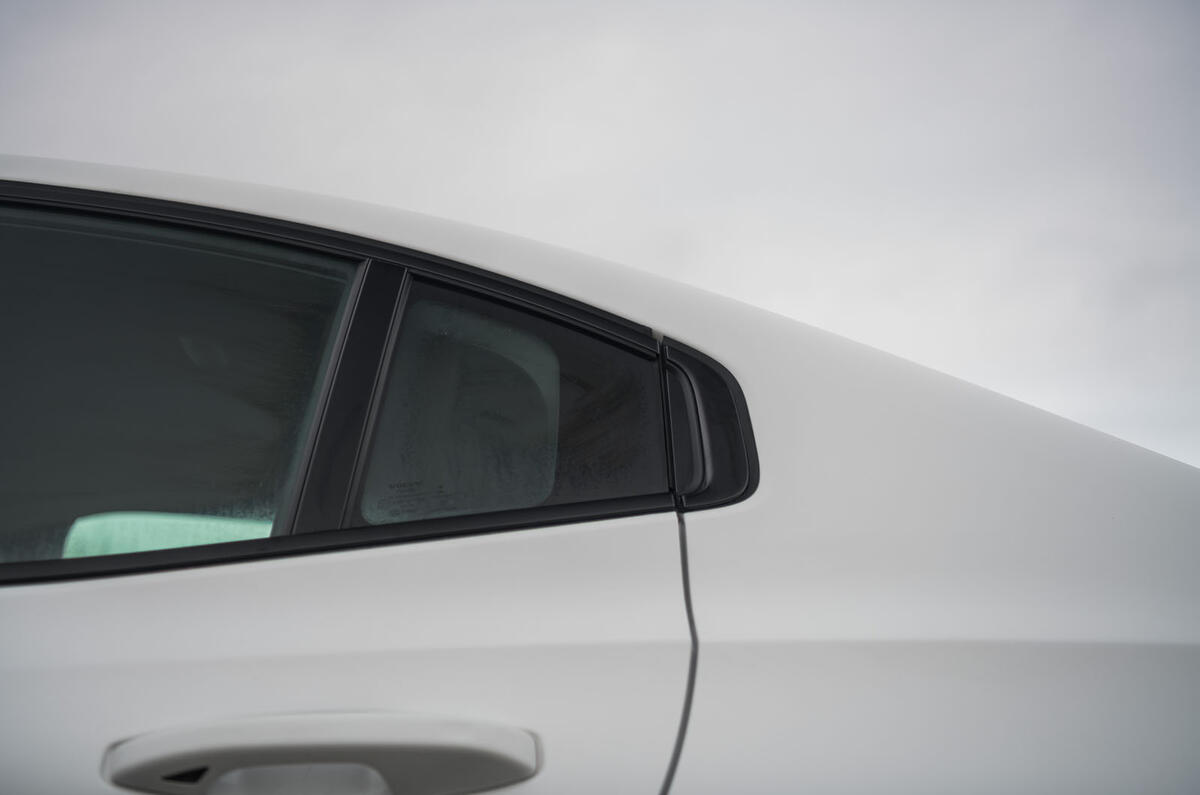 Volvo S60 Polestar Engineered 2020 road test review - rear kink