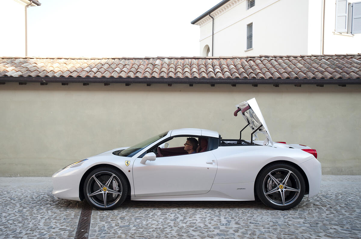 ferrari 458 spider 2011