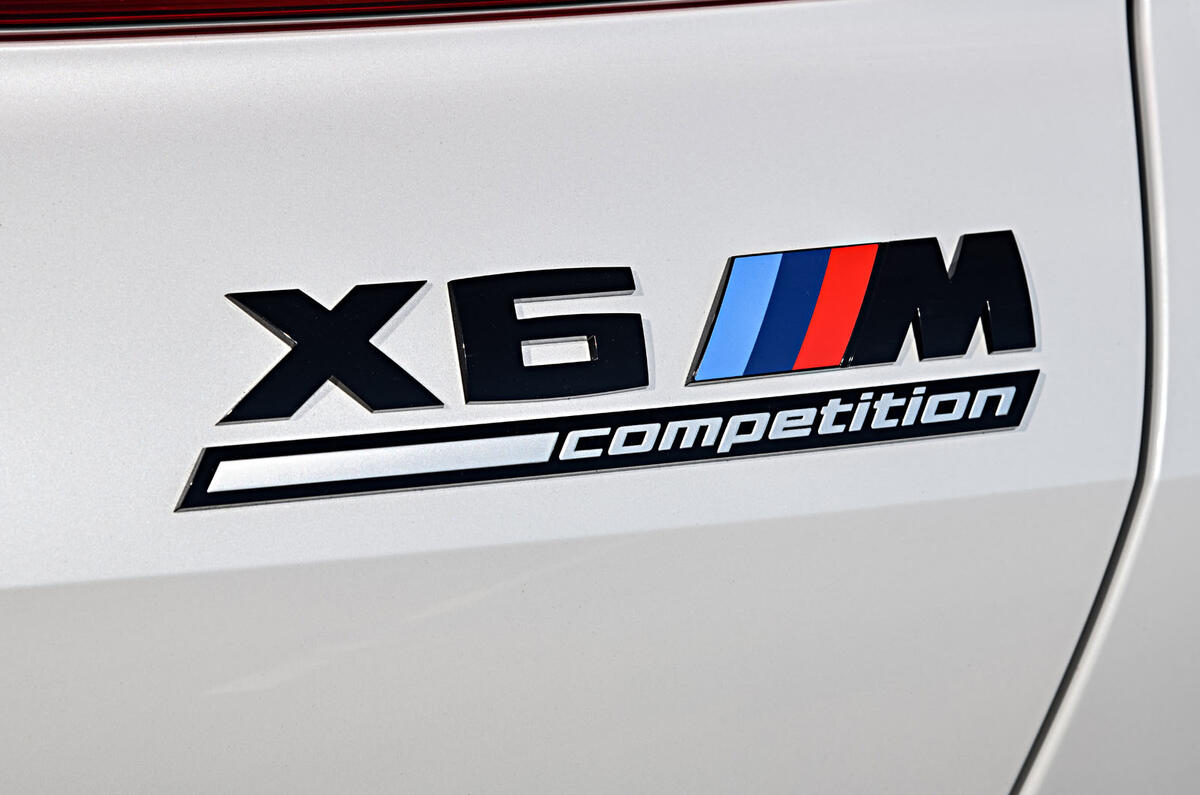 BMW X6 M Competition 2020 road test review - badge arrière