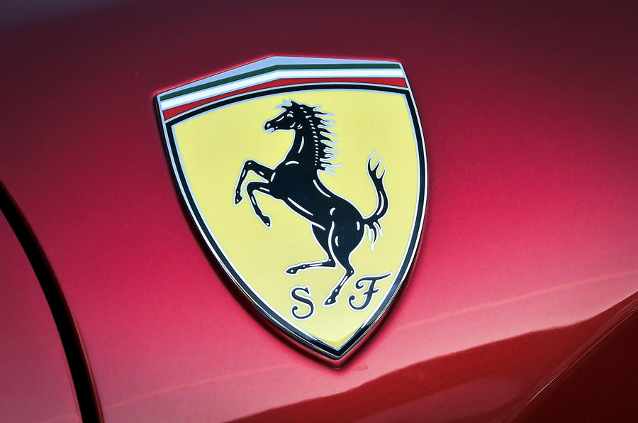 7 Ferrari 296 GTB 2022 : premier essai - badge latéral