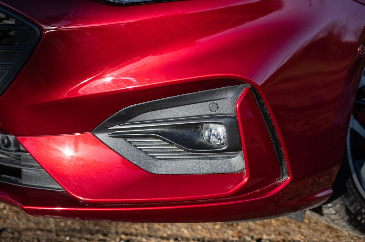 Ford Focus ST-line X 2019 road test review - foglights