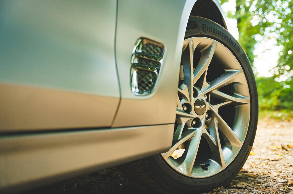 7 Genesis G70 2021 road test review alloy wheels