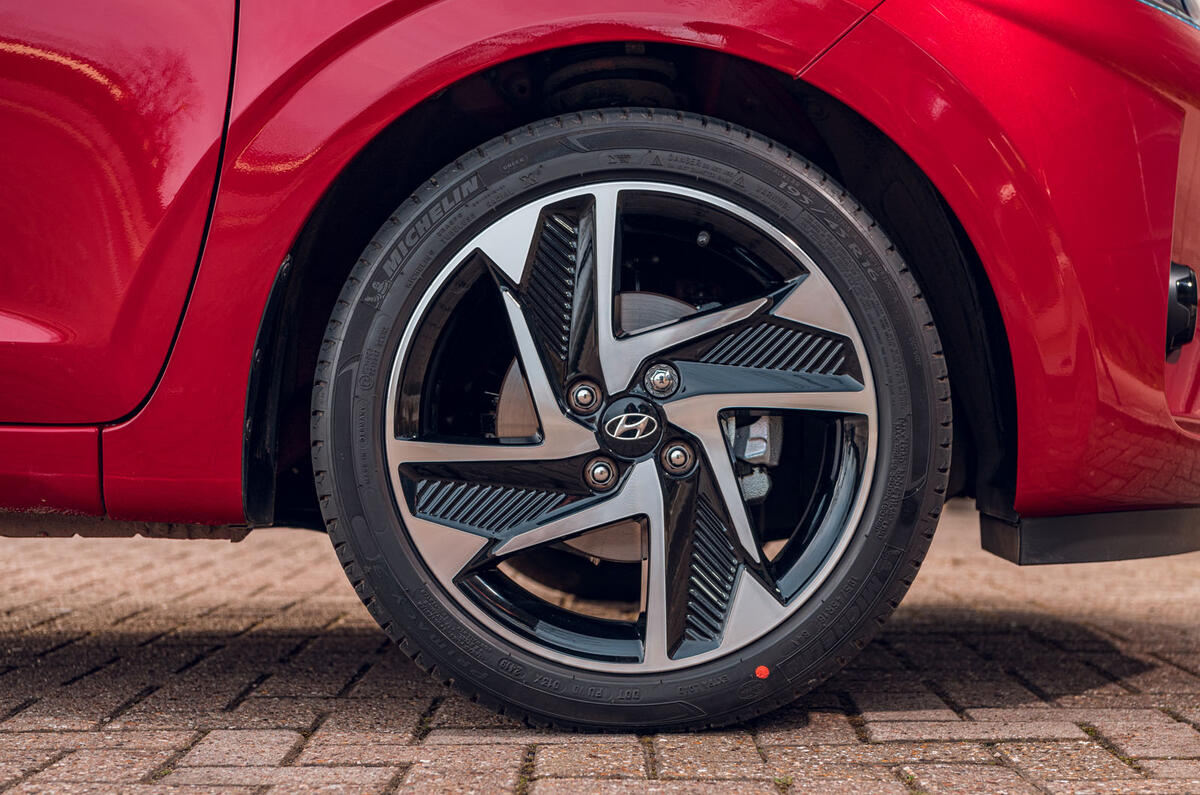 Hyundai i10 Review 2024, Price & Specs Autocar