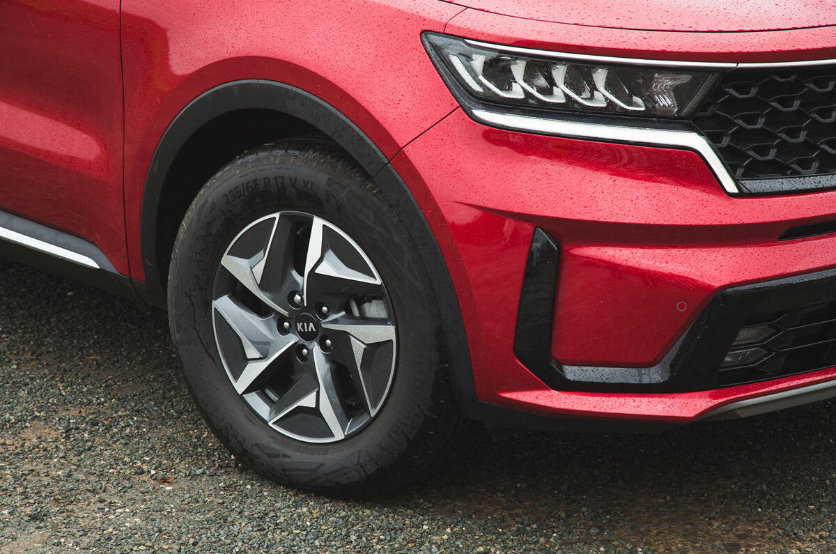 7 Kia Sorento 2021 road test review alloy wheels