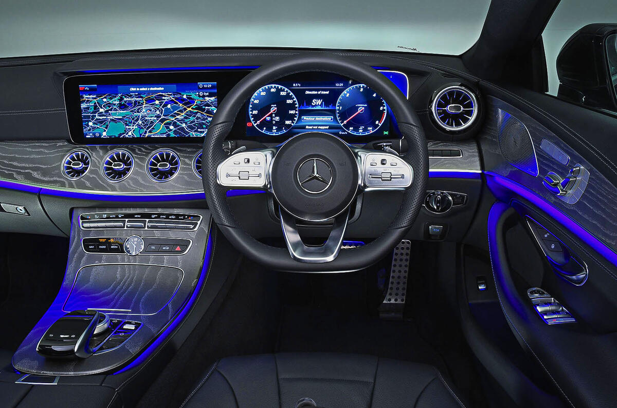 Mercedes-Benz CLS 400d 2018 review dashboard