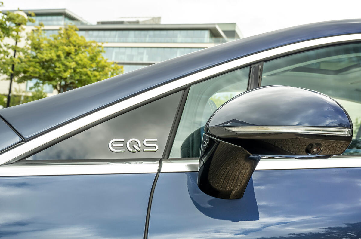 7 mercedes benz eqs 2021 uk lhd fd wing mirror badge