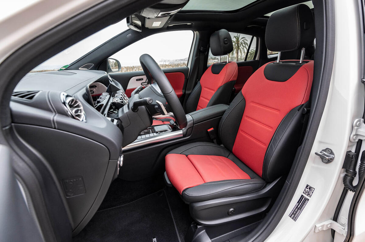 Mercedes-Benz GLA 2020 road test review - cabin