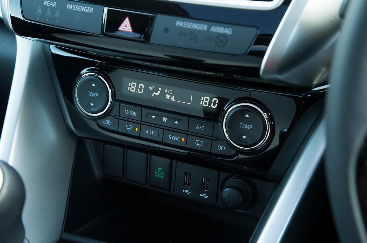 Mitsibushi Eclipse Cross 2018 review climate control