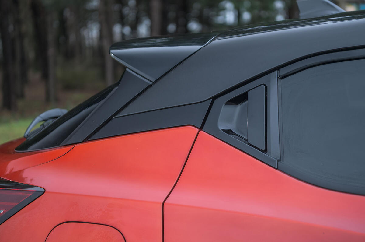 Nissan Juke 2020 road test review - C pillar