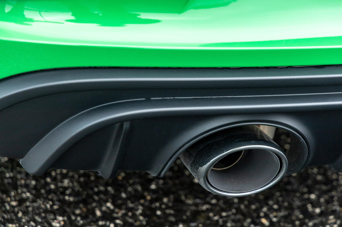 Porsche 718 Boxster GTS 4.0 2020 road test review - exhaust