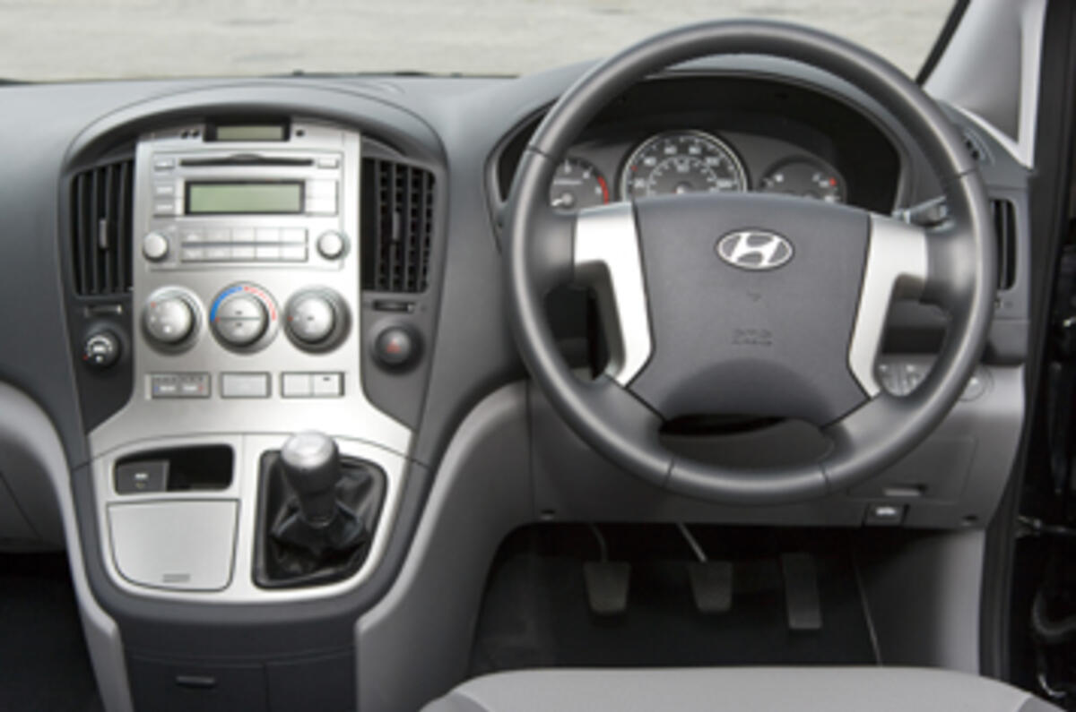 Hyundai i800 problems Hyundai i800 problems