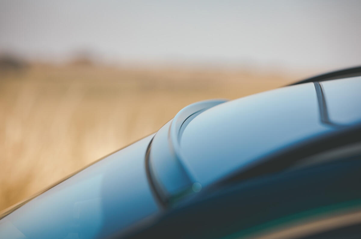 Alpina B3 Touring 2020 road test review - wind deflector