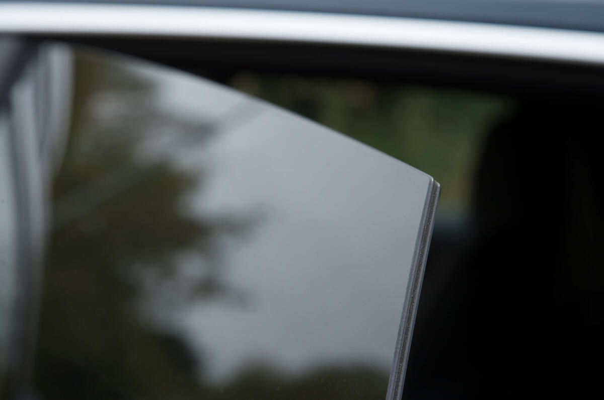 Audi Q8 50 TDI Quattro S Line 2018 road test review - pillarless windows