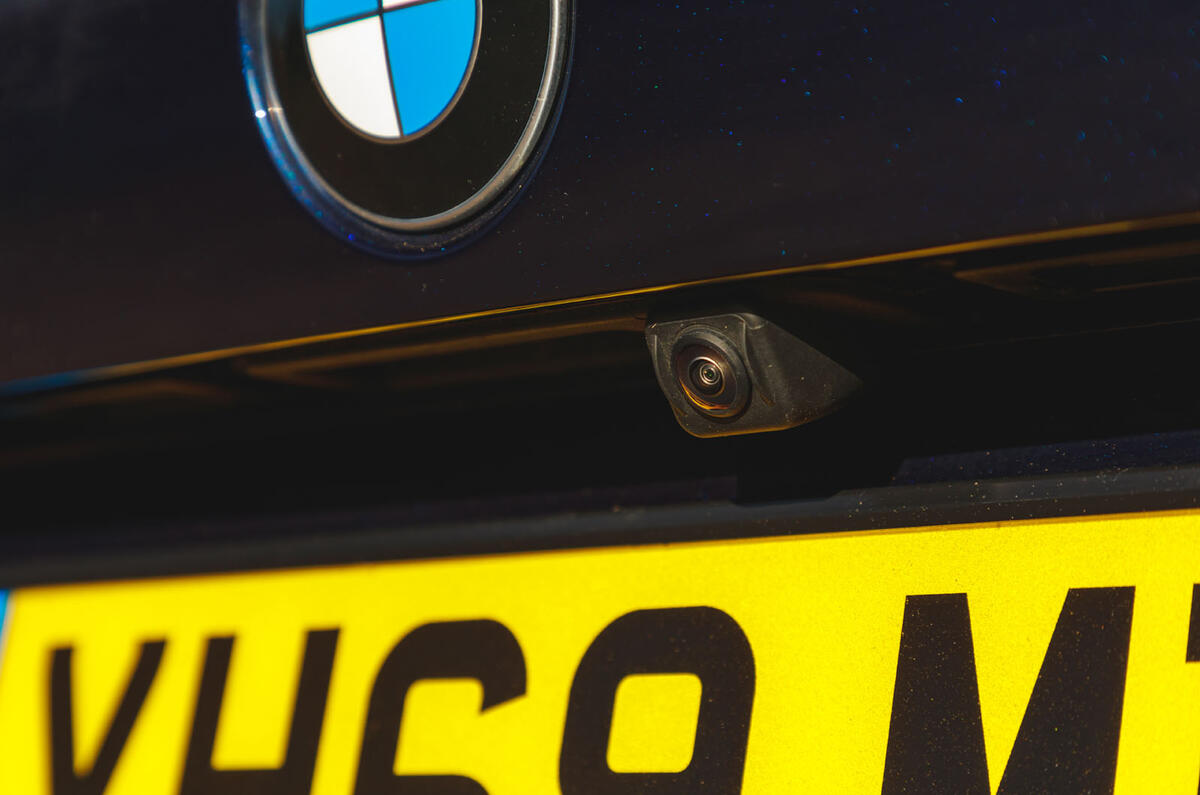 BMW 3 Series Touring 2020 road test review - reversing camera