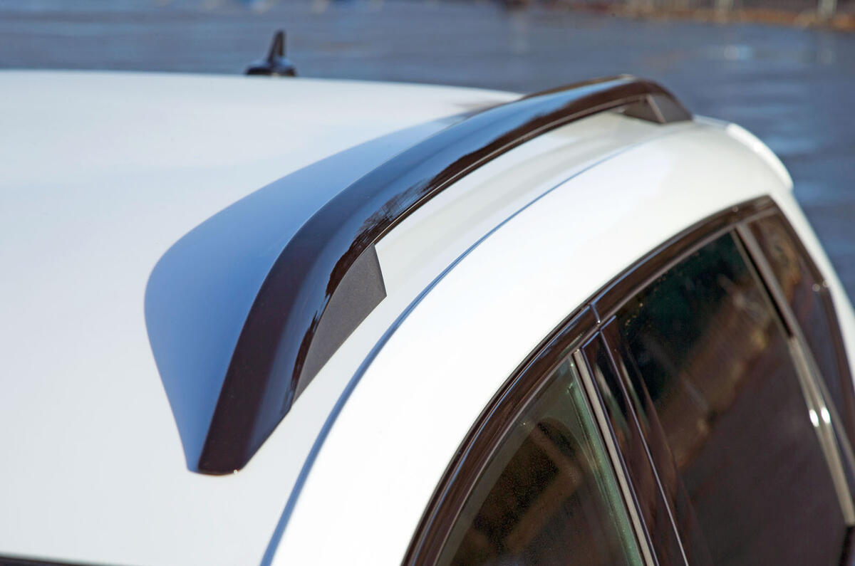 Cupra Ateca 2019 road test review - roof rails